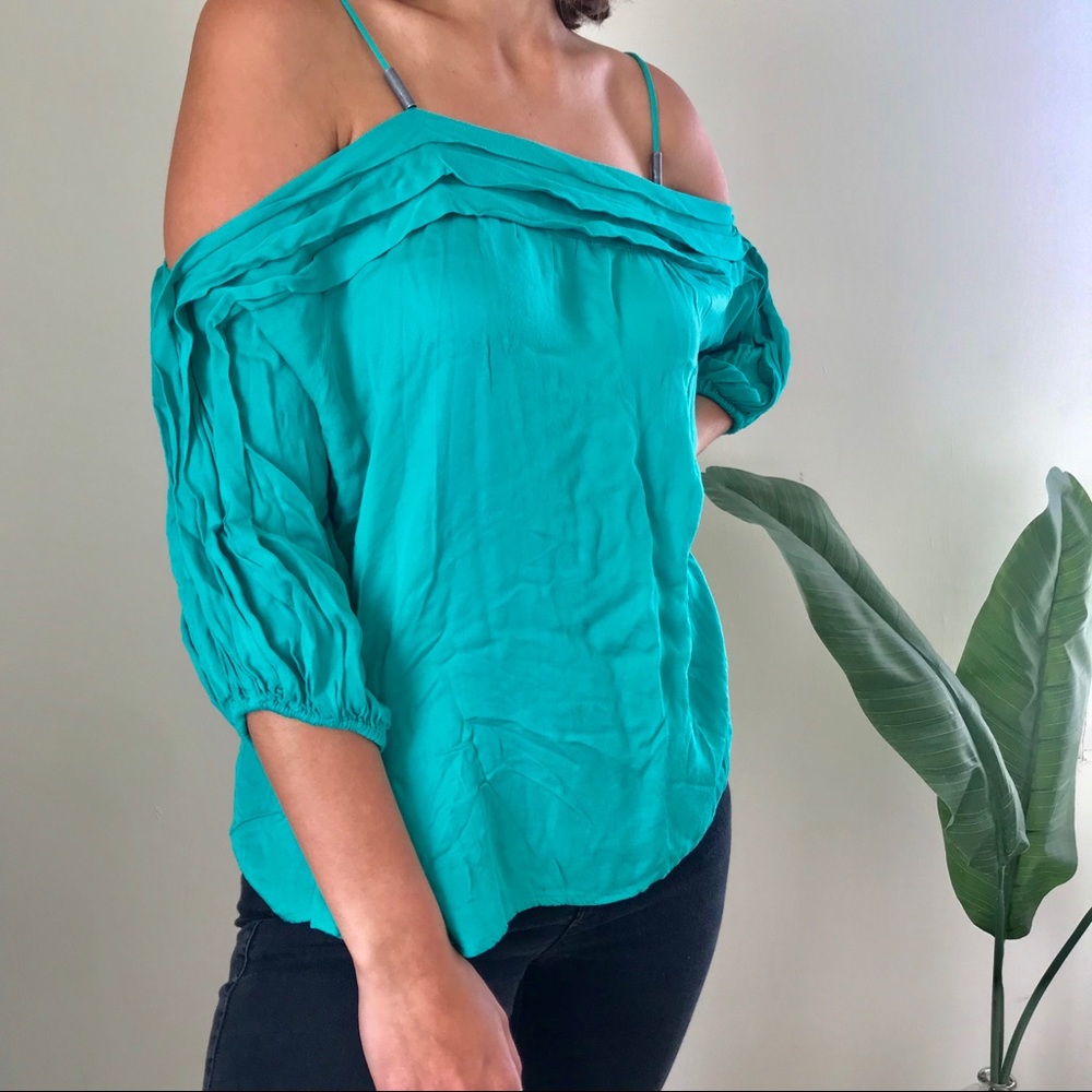 Light green blouse for summer. Comfy and stylish.